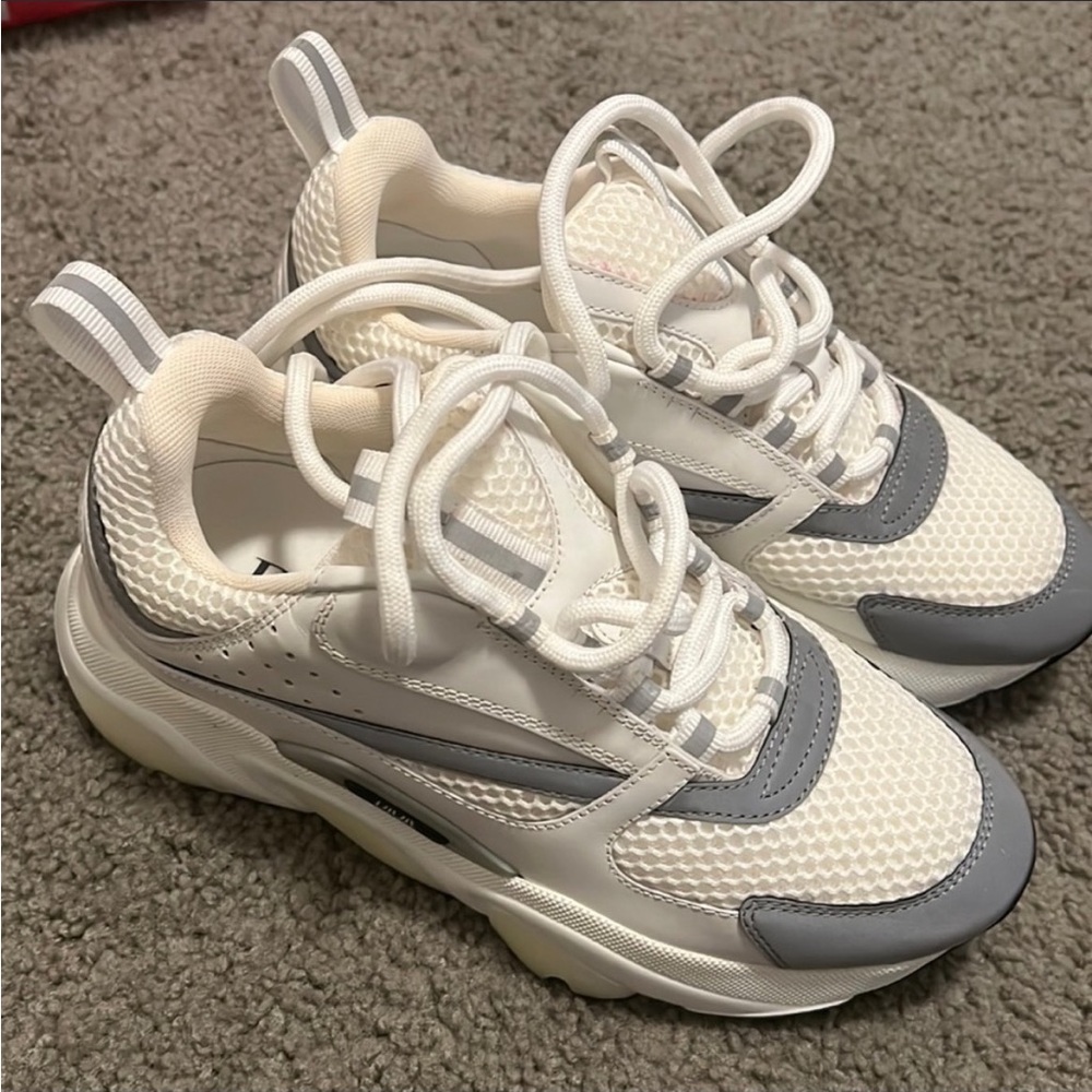 Christian Dior Mens sneakers. Only warm a few times. Great condition - Picture 2 of 4